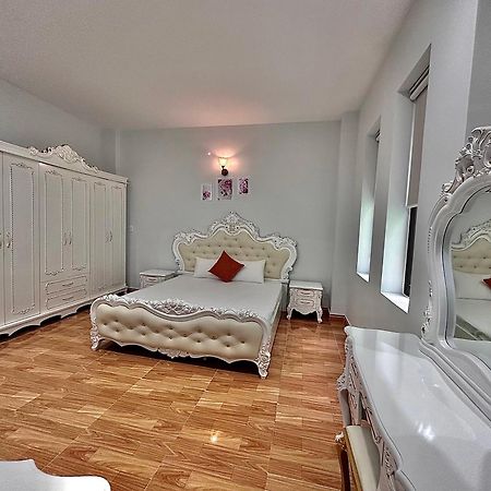 Royal Homestay Tuy Hoa Eksteriør billede